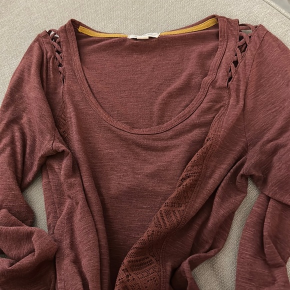 Top - Picture 1 of 1